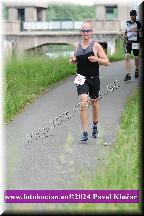 Náhled obrázku: 2024-4610-Podebradsky-triatlon-.JPG