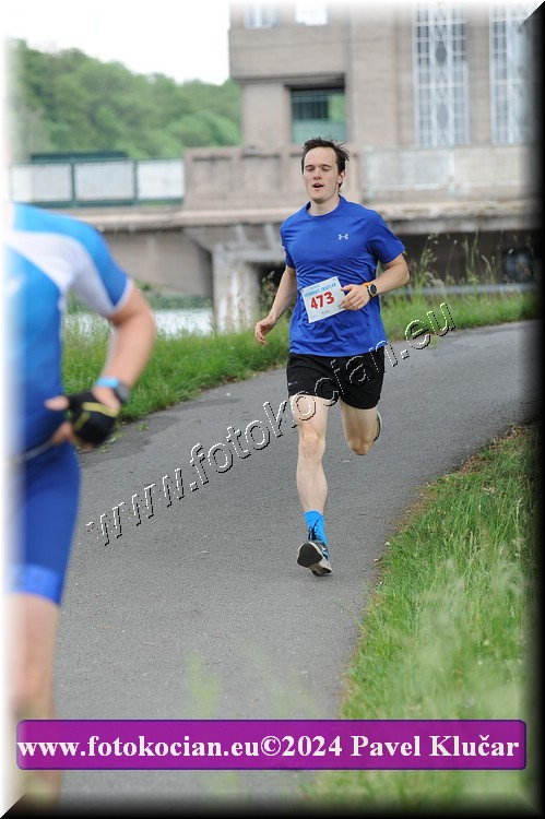 Náhled obrázku: 2024-4623-Podebradsky-triatlon-.JPG