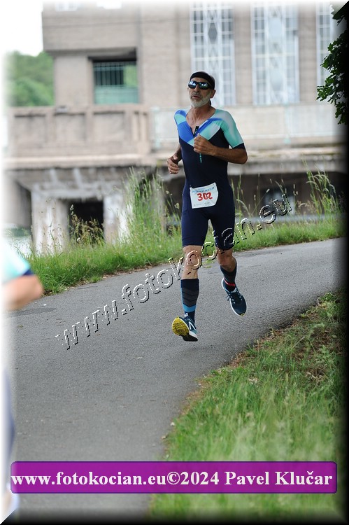 Náhled obrázku: 2024-4631-Podebradsky-triatlon-.JPG