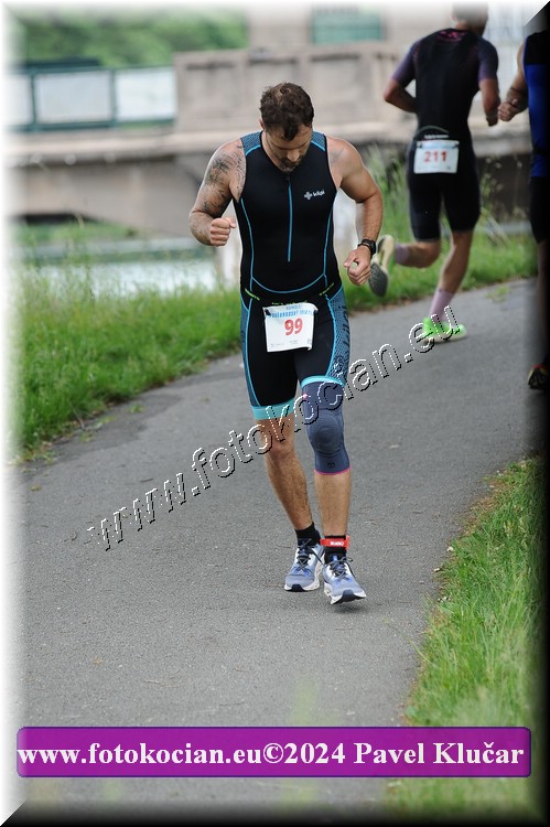 Náhled obrázku: 2024-4633-Podebradsky-triatlon-.JPG