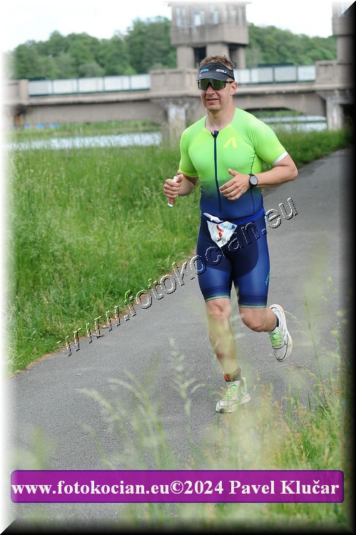 Náhled obrázku: 2024-4649-Podebradsky-triatlon-.JPG
