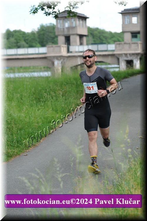 Náhled obrázku: 2024-4657-Podebradsky-triatlon-.JPG