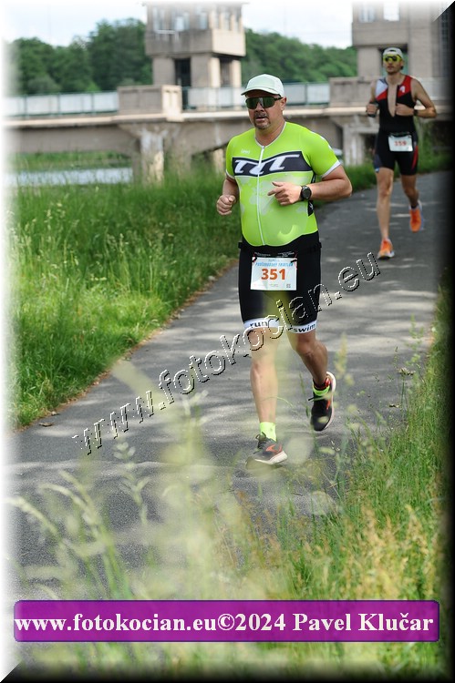 Náhled obrázku: 2024-4663-Podebradsky-triatlon-.JPG