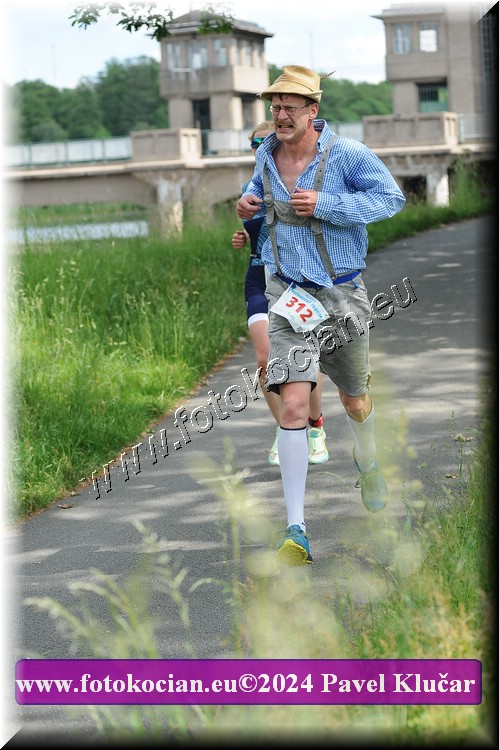 Náhled obrázku: 2024-4667-Podebradsky-triatlon-.JPG