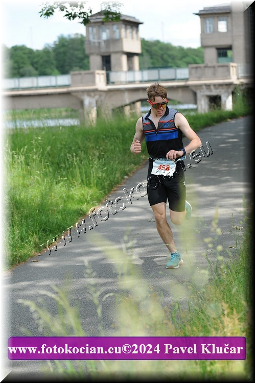Náhled obrázku: 2024-4679-Podebradsky-triatlon-.JPG