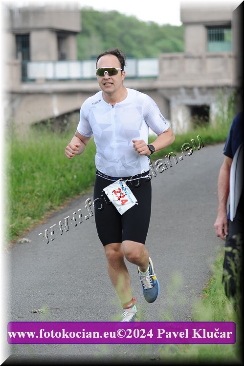 Náhled obrázku: 2024-4717-Podebradsky-triatlon-.JPG