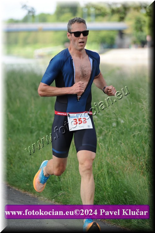 Náhled obrázku: 2024-4746-Podebradsky-triatlon-.JPG