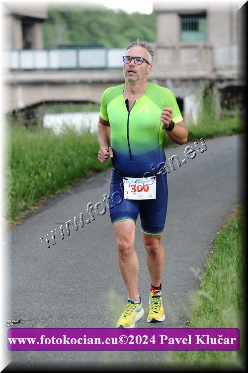 Náhled obrázku: 2024-4766-Podebradsky-triatlon-.JPG