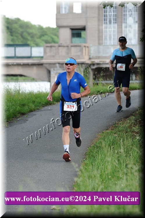 Náhled obrázku: 2024-4789-Podebradsky-triatlon-.JPG