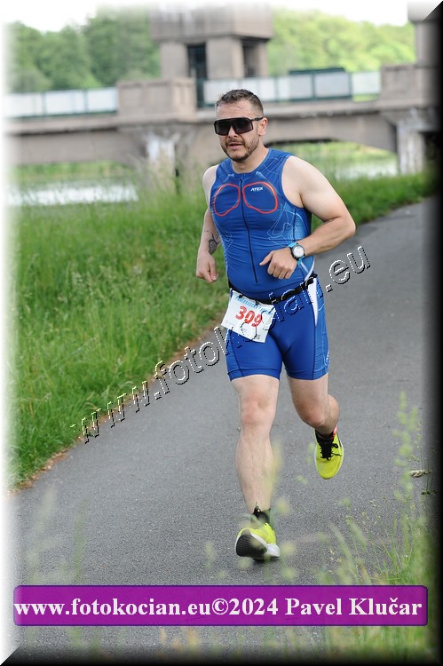 Náhled obrázku: 2024-4847-Podebradsky-triatlon-.JPG