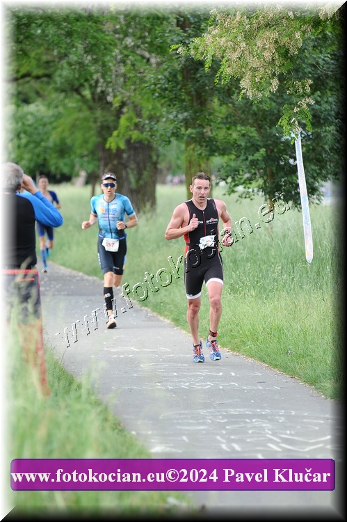 Náhled obrázku: 2024-4853-Podebradsky-triatlon-.JPG