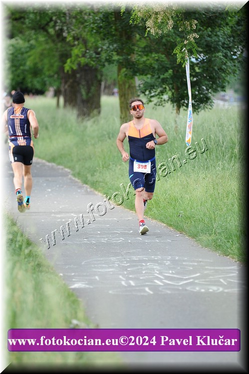 Náhled obrázku: 2024-4861-Podebradsky-triatlon-.JPG
