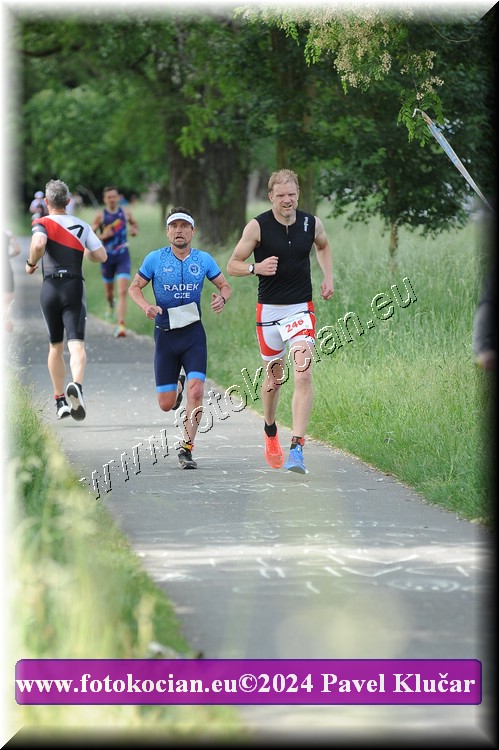 Náhled obrázku: 2024-4888-Podebradsky-triatlon-.JPG