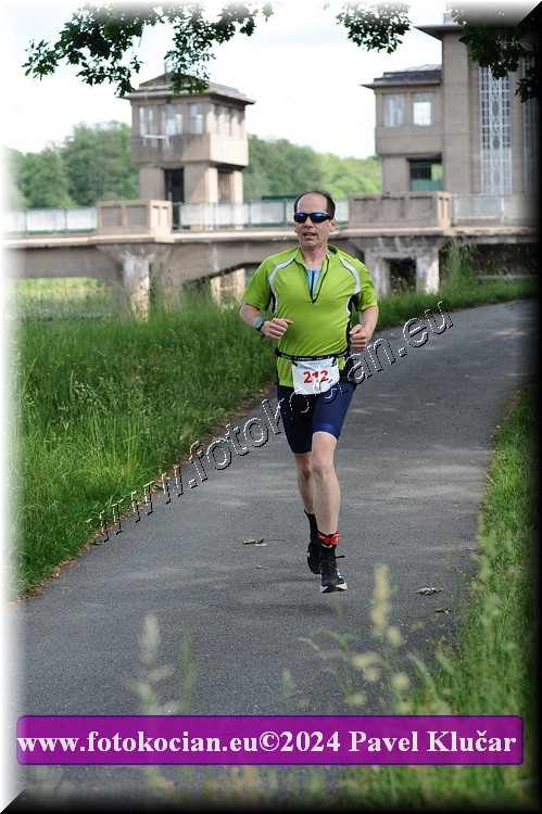 Náhled obrázku: 2024-4893-Podebradsky-triatlon-.JPG