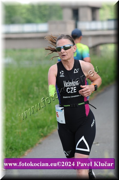 Náhled obrázku: 2024-4925-Podebradsky-triatlon-.JPG