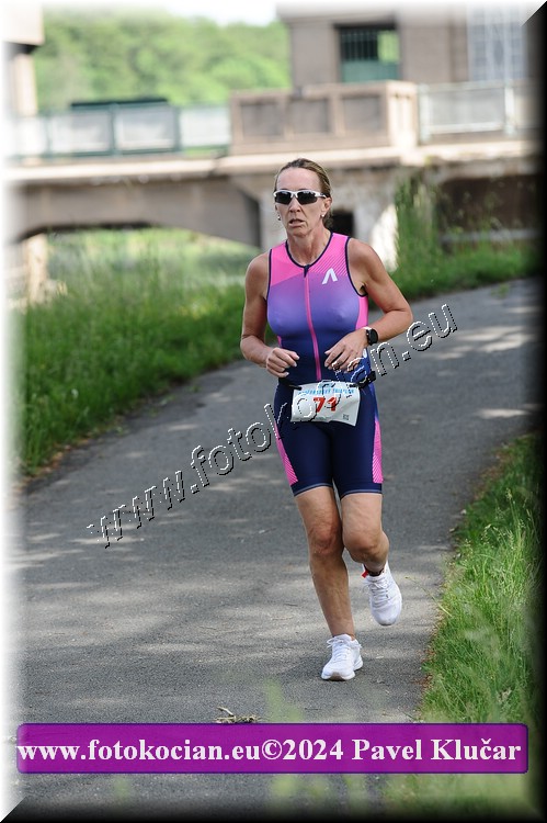 Náhled obrázku: 2024-4926-Podebradsky-triatlon-.JPG