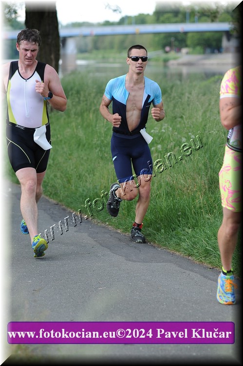 Náhled obrázku: 2024-4953-Podebradsky-triatlon-.JPG
