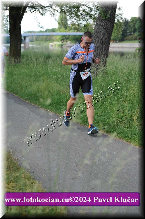 Náhled obrázku: 2024-4968-Podebradsky-triatlon-.JPG