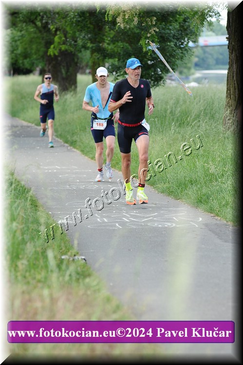 Náhled obrázku: 2024-4982-Podebradsky-triatlon-.JPG