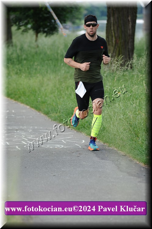 Náhled obrázku: 2024-4990-Podebradsky-triatlon-.JPG