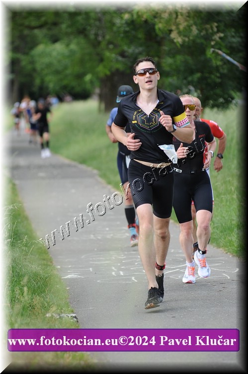 Náhled obrázku: 2024-5022-Podebradsky-triatlon-.JPG