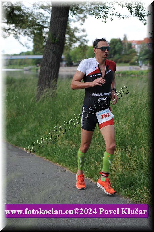 Náhled obrázku: 2024-5032-Podebradsky-triatlon-.JPG