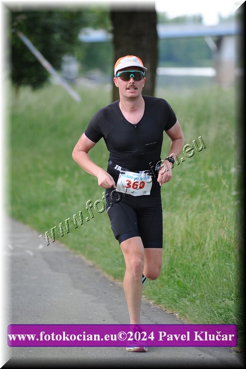 Náhled obrázku: 2024-5043-Podebradsky-triatlon-.JPG