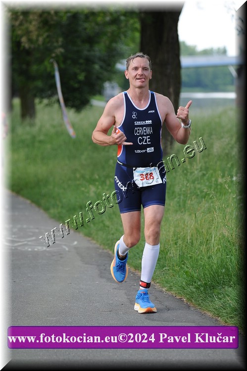 Náhled obrázku: 2024-5068-Podebradsky-triatlon-.JPG