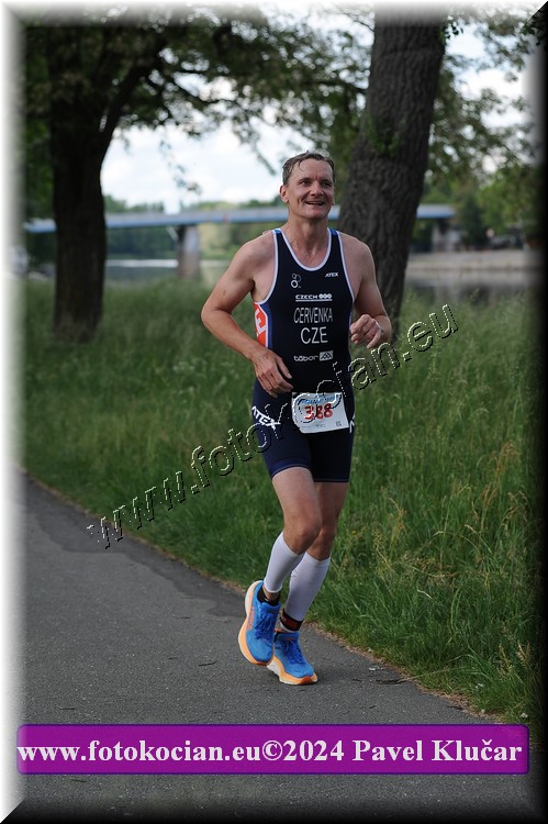 Náhled obrázku: 2024-5071-Podebradsky-triatlon-.JPG