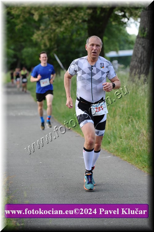 Náhled obrázku: 2024-5094-Podebradsky-triatlon-.JPG