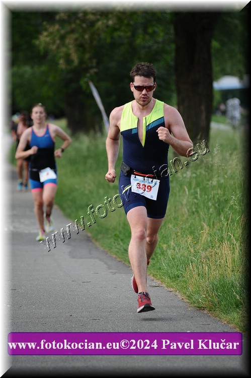 Náhled obrázku: 2024-5097-Podebradsky-triatlon-.JPG