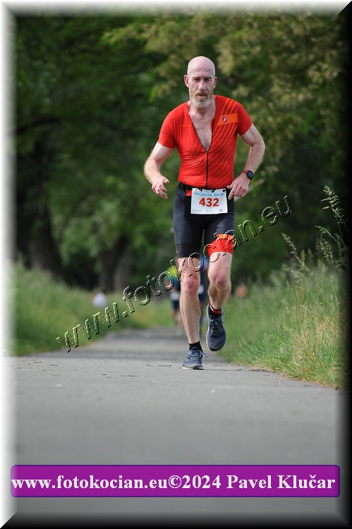 Náhled obrázku: 2024-5203-Podebradsky-triatlon-.JPG