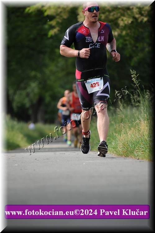 Náhled obrázku: 2024-5215-Podebradsky-triatlon-.JPG