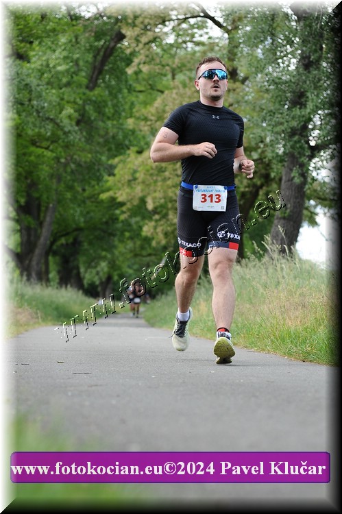 Náhled obrázku: 2024-5229-Podebradsky-triatlon-.JPG