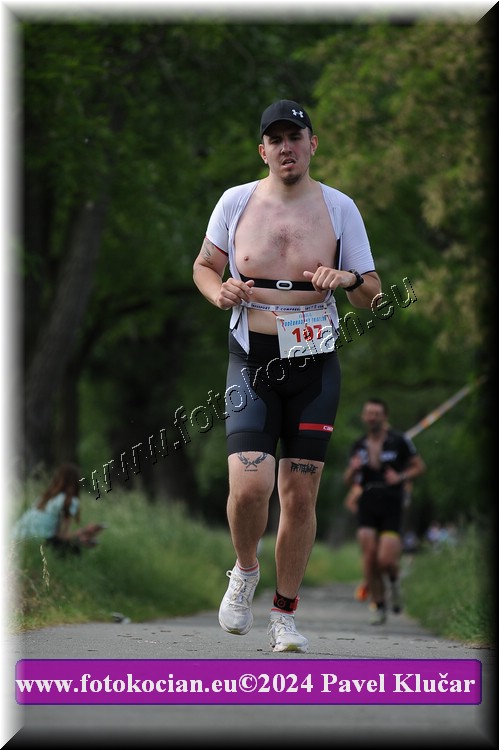 Náhled obrázku: 2024-5249-Podebradsky-triatlon-.JPG