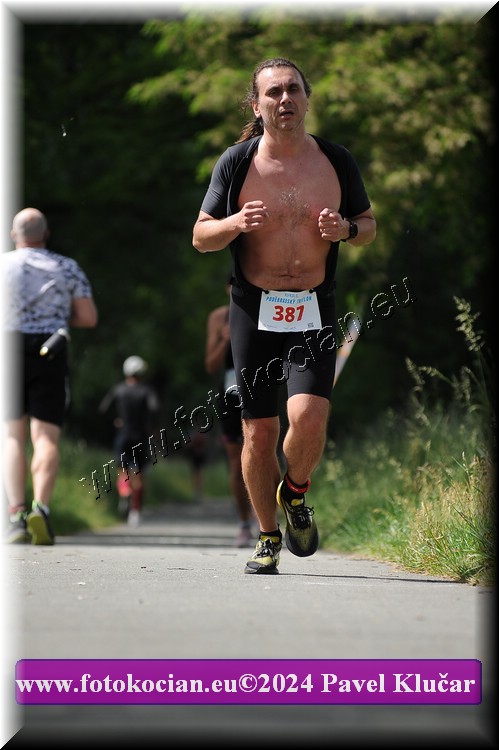 Náhled obrázku: 2024-5277-Podebradsky-triatlon-.JPG