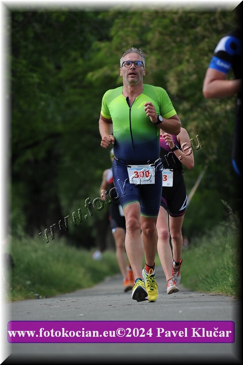 Náhled obrázku: 2024-5292-Podebradsky-triatlon-.JPG