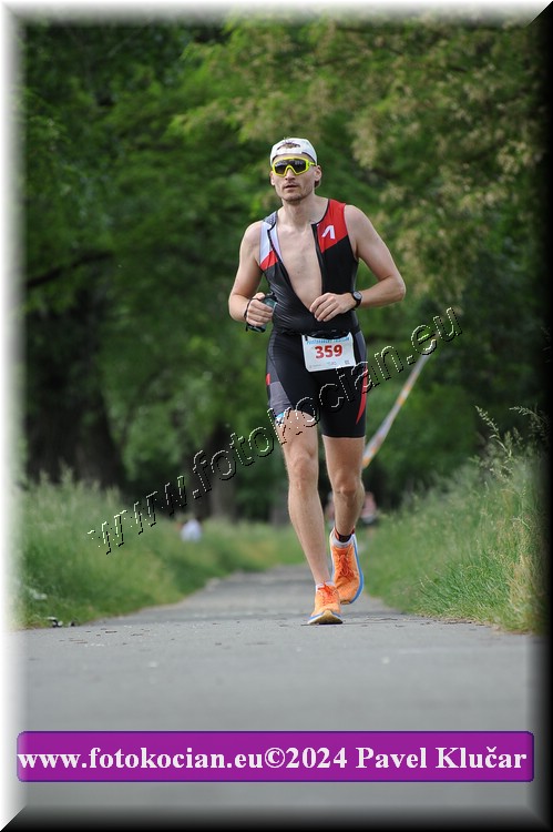 Náhled obrázku: 2024-5294-Podebradsky-triatlon-.JPG