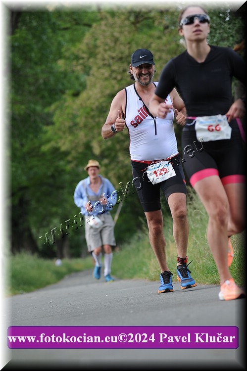 Náhled obrázku: 2024-5327-Podebradsky-triatlon-.JPG