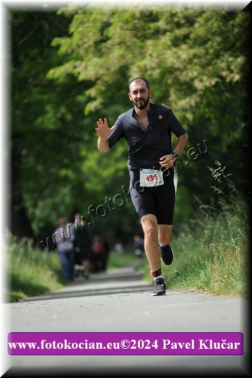 Náhled obrázku: 2024-5443-Podebradsky-triatlon-.JPG