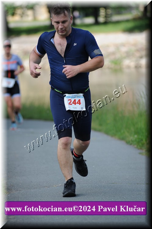 Náhled obrázku: 2024-5471-Podebradsky-triatlon-.JPG