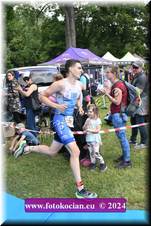 Náhled obrázku: 2024-1983-Podebradsky-triatlon-.JPG