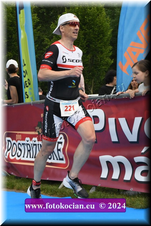 Náhled obrázku: 2024-2013-Podebradsky-triatlon-.JPG