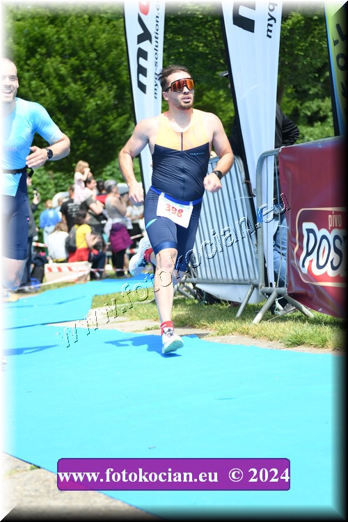 Náhled obrázku: 2024-2058-Podebradsky-triatlon-.JPG