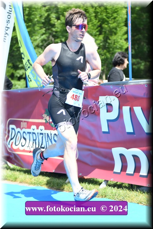 Náhled obrázku: 2024-2062-Podebradsky-triatlon-.JPG