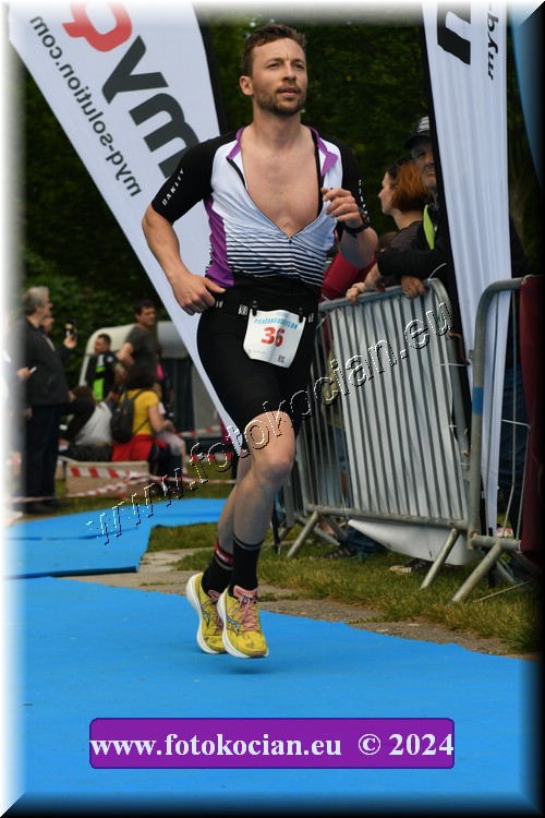 Náhled obrázku: 2024-2132-Podebradsky-triatlon-.JPG