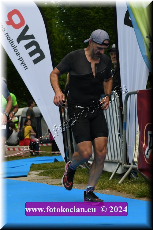 Náhled obrázku: 2024-2153-Podebradsky-triatlon-.JPG
