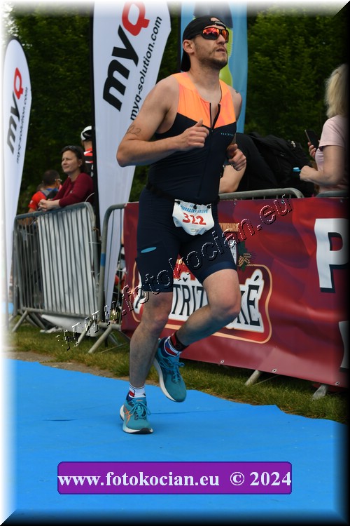 Náhled obrázku: 2024-2205-Podebradsky-triatlon-.JPG