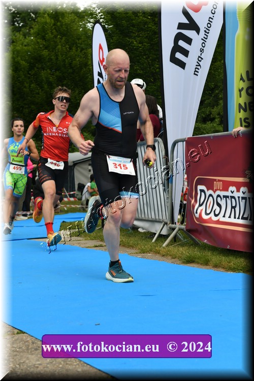 Náhled obrázku: 2024-2215-Podebradsky-triatlon-.JPG