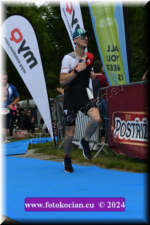 Náhled obrázku: 2024-2246-Podebradsky-triatlon-.JPG